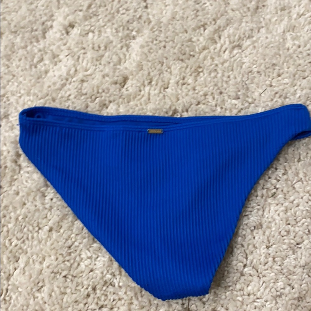 Blue bottoms - Picture 2 of 2